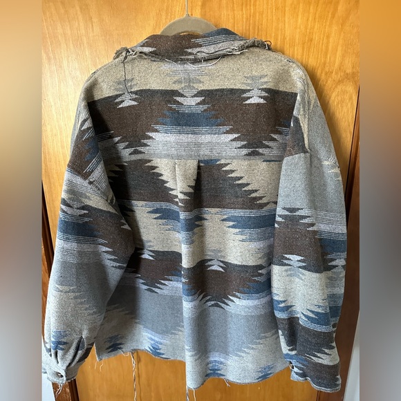 Aztec Western Shacket - Picture 3 of 3